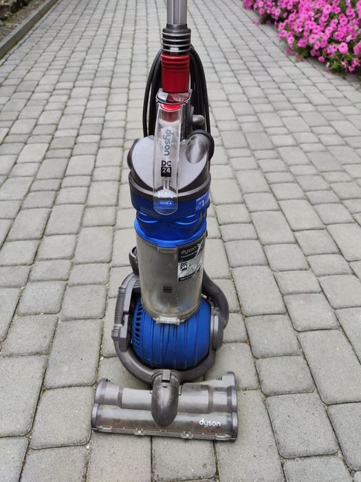 Odkurzacz Dyson DC24