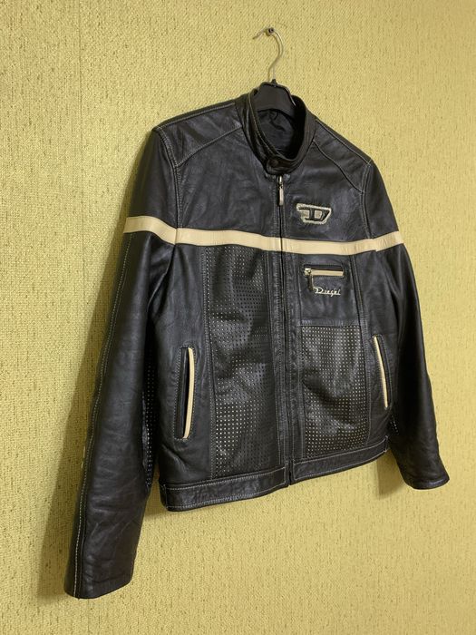 Шкіряна куртка Diesel розмір M