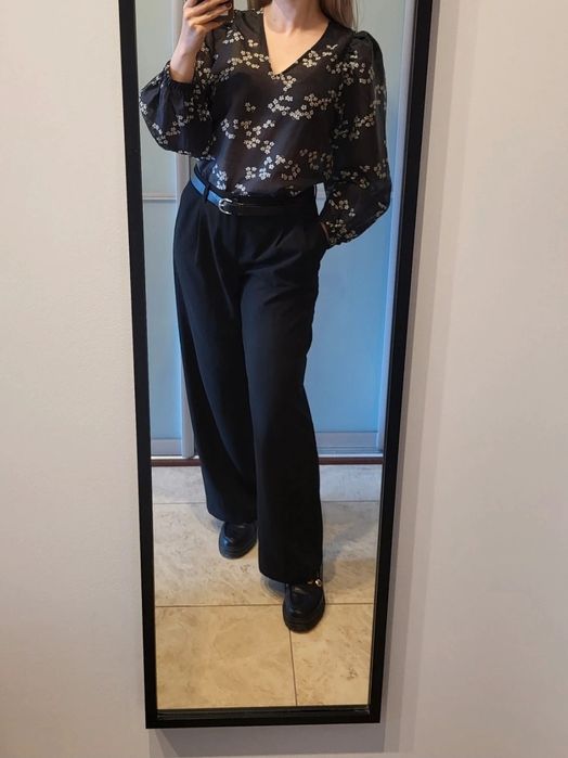 Bluzka w kwiaty, Second Female