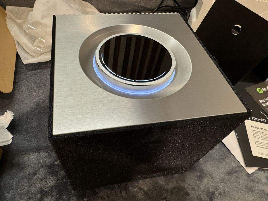 Акустична система "все в одному" Naim Mu-so Qb Black