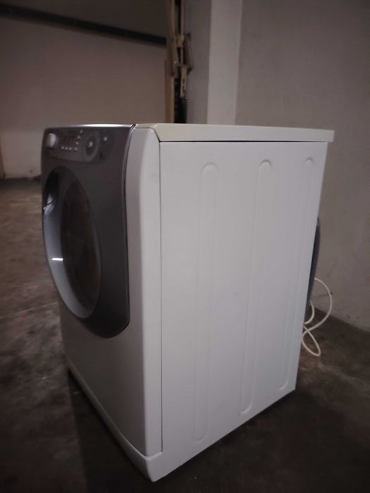 Máquina lavar roupa Ariston