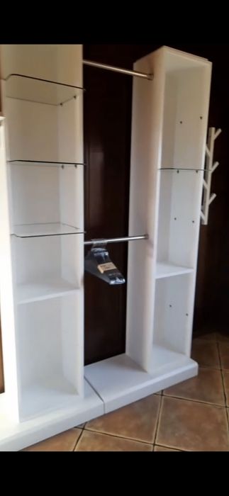 Moveis loja roupa estantes