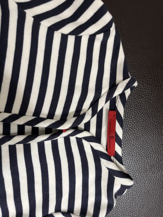 Casaco Carolina Herrera riscas azuis