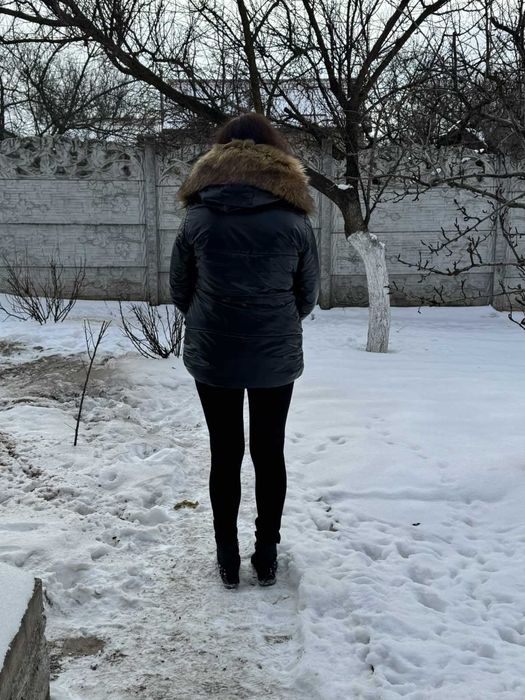 Зимова куртка з капюшоном