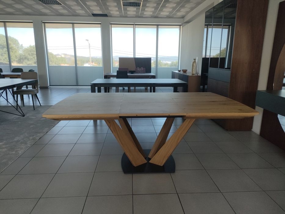Mesa Quadrada Extensível