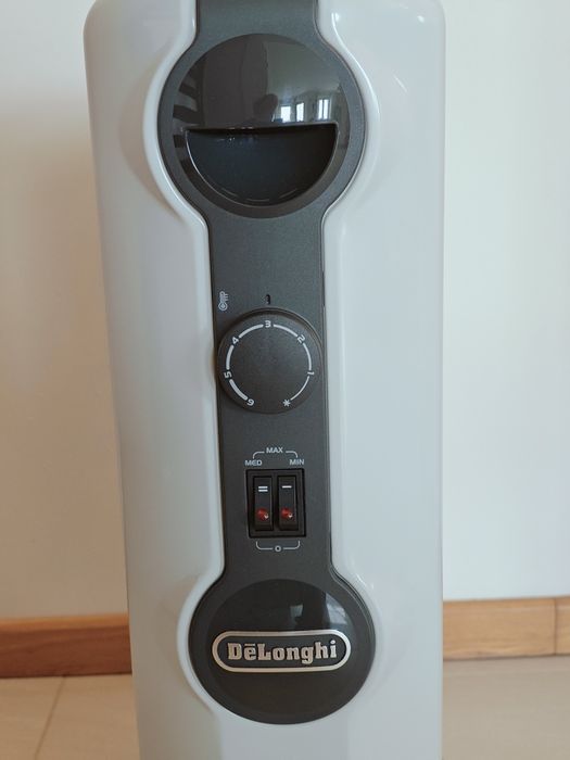 Grzejnik elektryczny olejowy DeLonghi  2000W