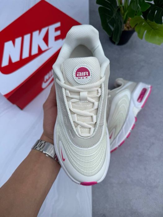 Жіночі кросівки Nike Air Max Fire