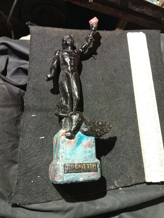 Статуэтка Чугун Прометей