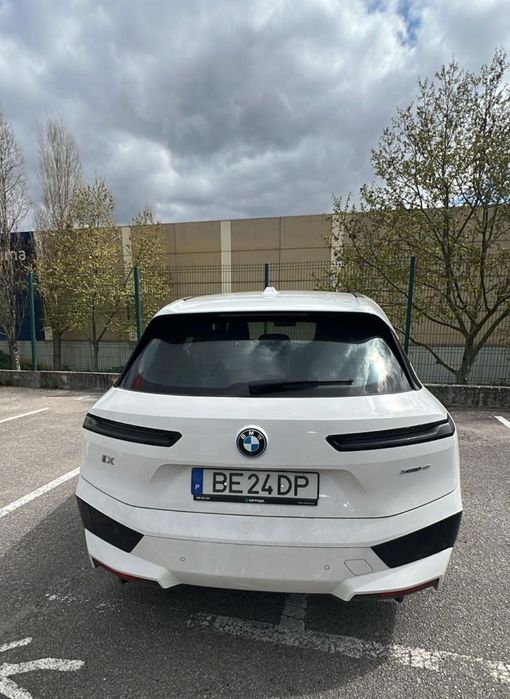 IX 40, pack desportivo, carro de garagem