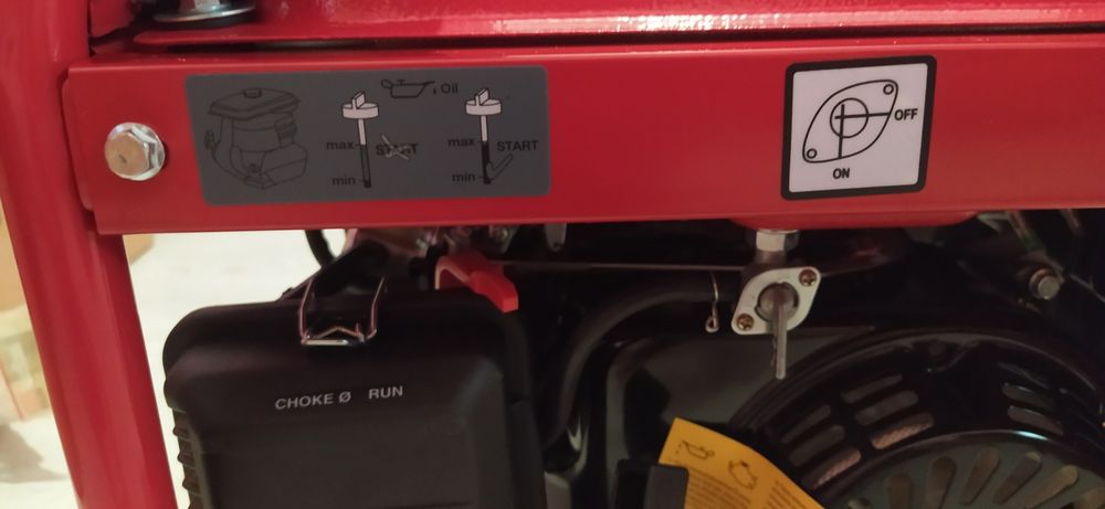 Компактний надійний інверторний генератор