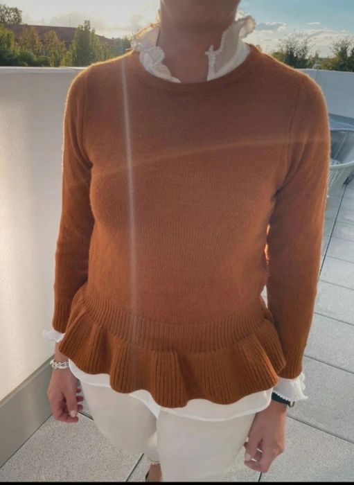 Camisola de malha com folhos