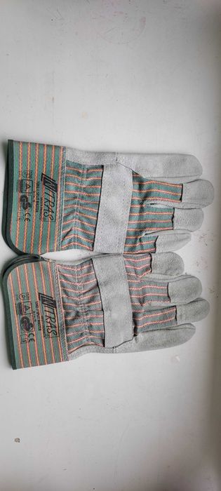 Продам рабочие рукавицы