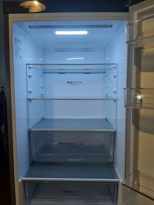 Frigorífico combinado LG - GBB61PZHMN