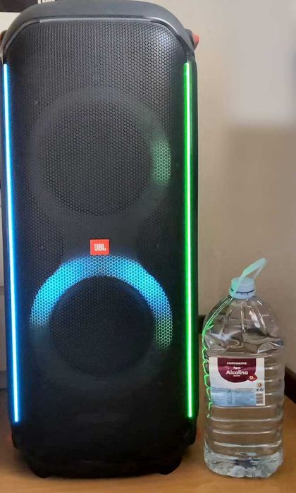 JBL partybox 710