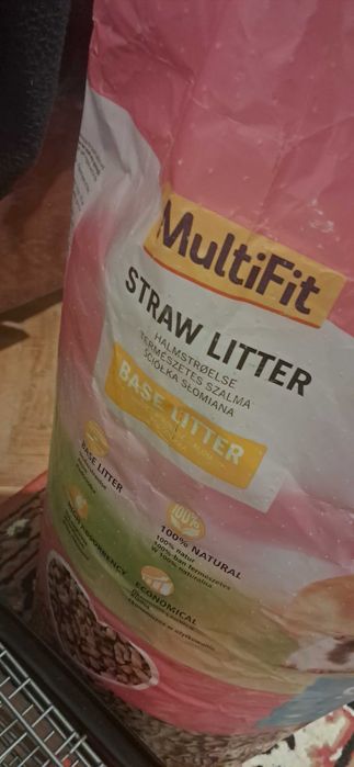 MultiFit Ściółka ze słomy do stosowania jako podkład 24 kg
