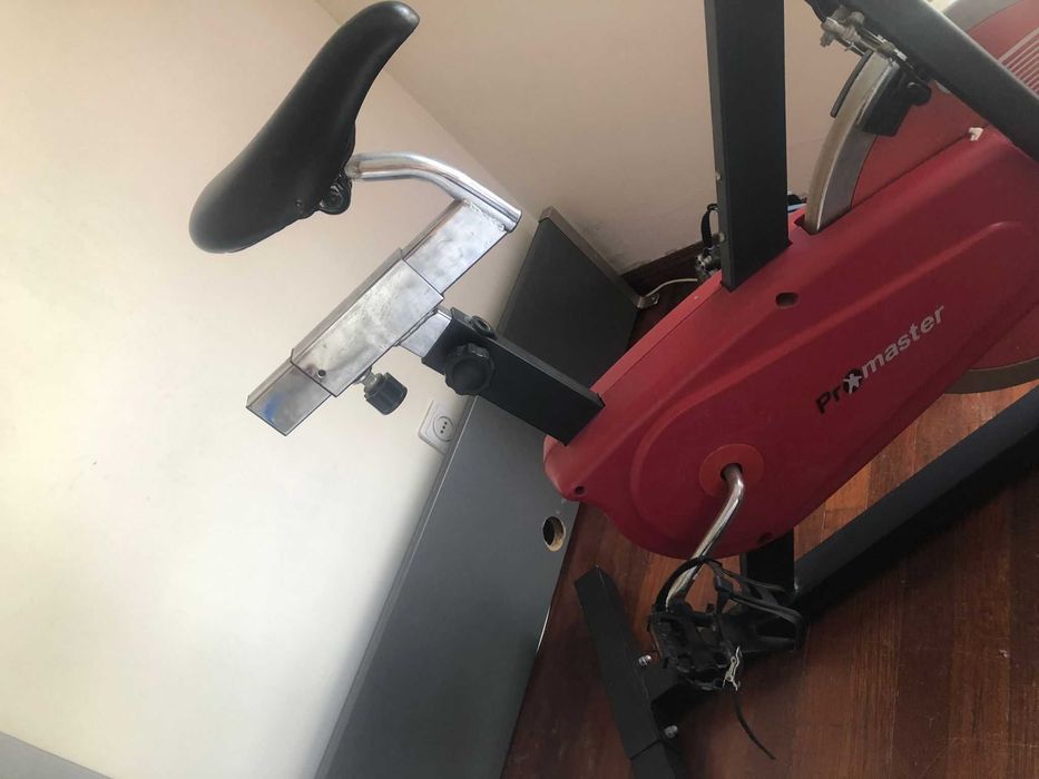 Bicicleta estática para treino