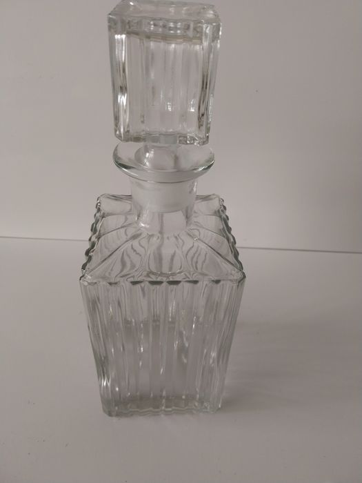 Garrafas, decanter e outros [NEGOCIÁVEL] a partir de