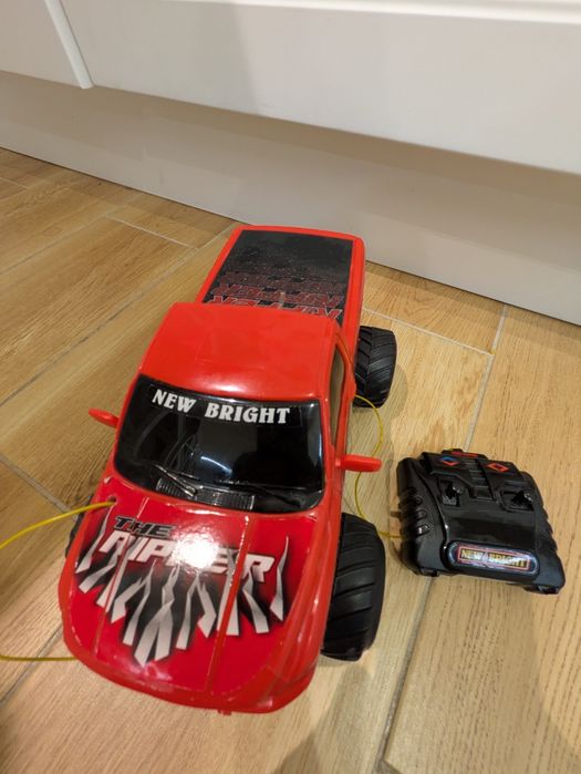 Samochód terenowy na sterowanie, New Bright