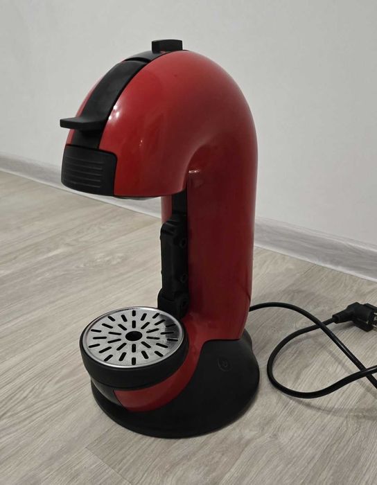 Капсульная кофемашина Krups Dolce Gust (KP3006) (модель Genio)