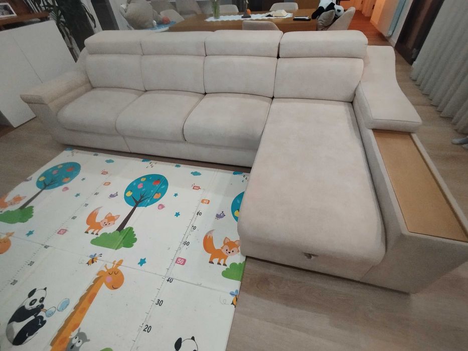 Sofá Chaise Longue com Assentos Deslizantes e Cabeceiras Reclináveis – Excelente Estado