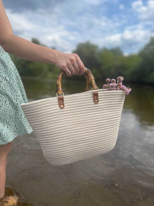 Bawełniany letni koszyk - torebka z eleganckimi rączkami