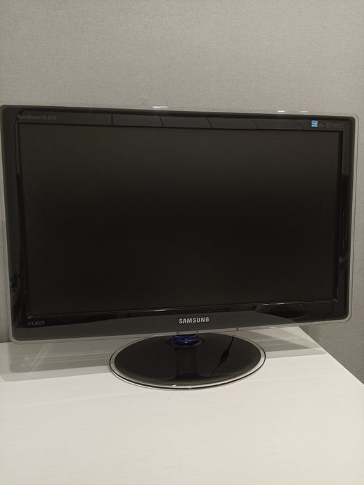 Монитор 23" дюйма Samsung LED FullHD HDMI DVI монітор 23