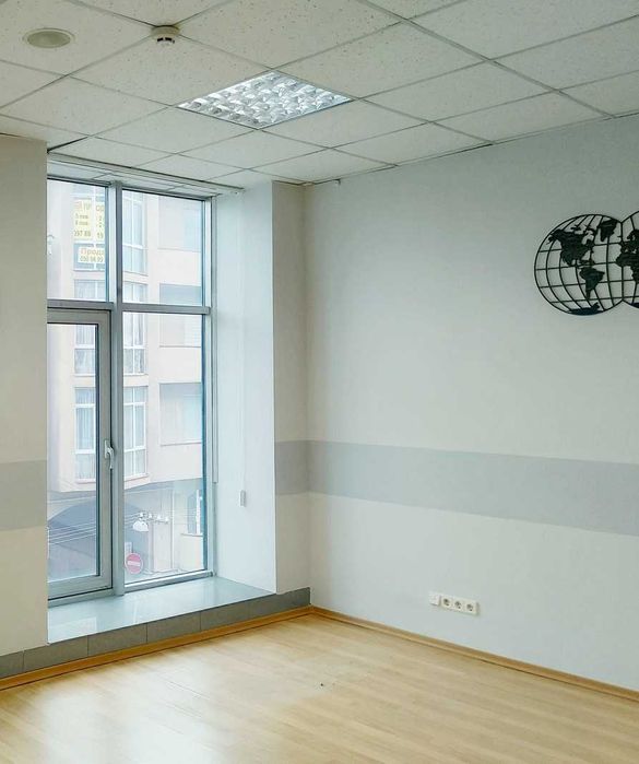 Центр! Офіс, вул.Січових Стрільців-Стометрівка, 19 кв/м, 3 поверх
