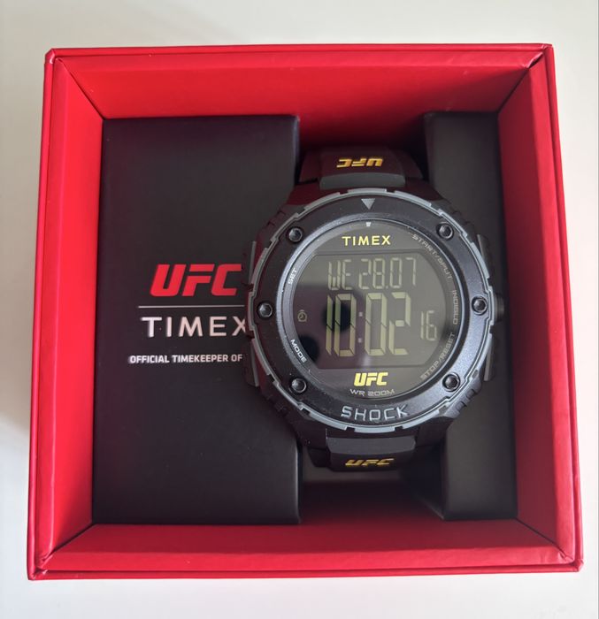 Часы Timex UFC Tx4b27200