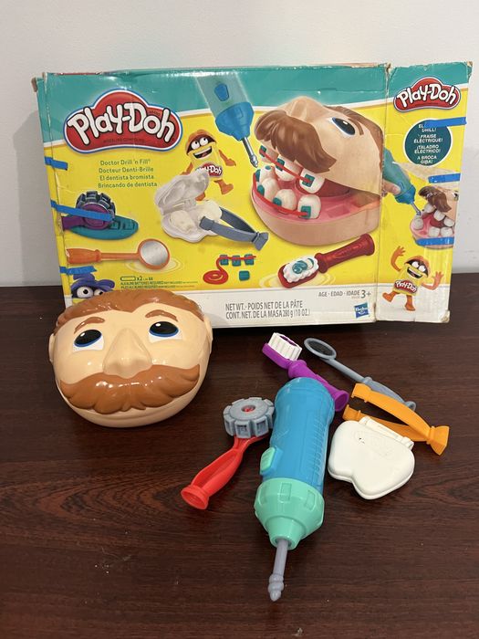 Це ігровий набір Play-Doh "Містер Зубастик"