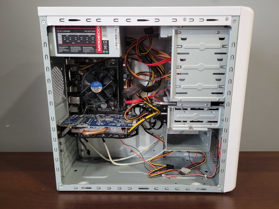 Komputer PC FEEL 2 i5-4430, R7 260X, 8GB RAM, 500GB HDD