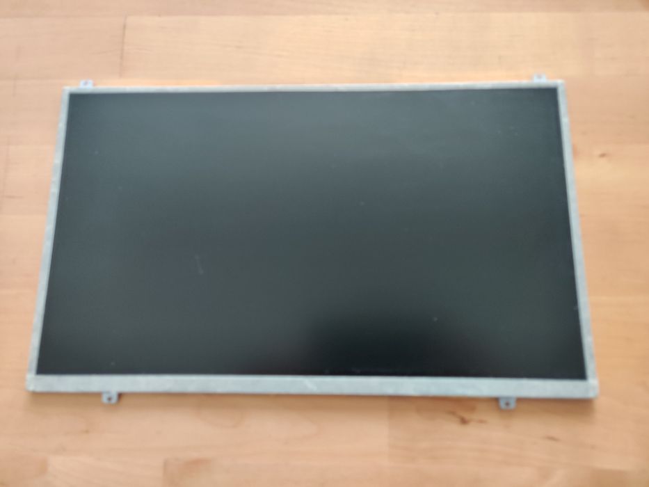 Ecrã Led Samsung 13.3'' Slim HD Mate 40 Pinos