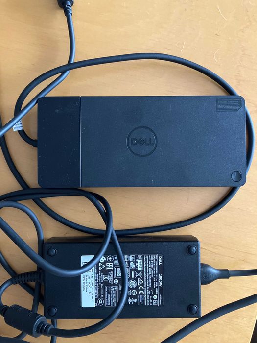 Używana stacja dokująca Dell WD22TB4 z zasilaczem 180W