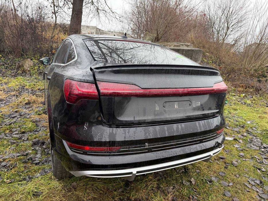 Кришка багажника ляда Audi E-Tron Sportback