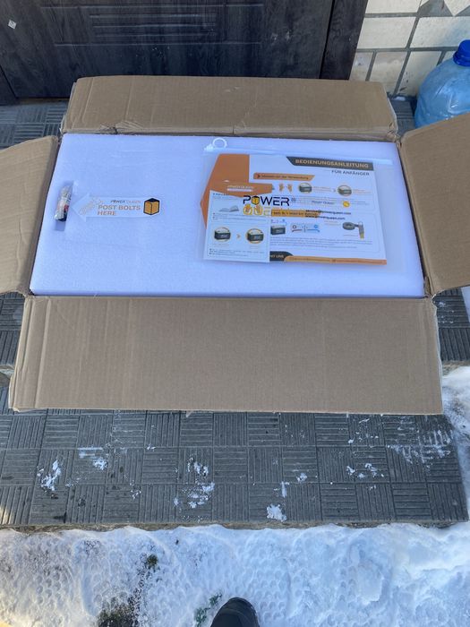 Акумулятор новий Power Queen LiFePO₄ 12.8V 280Ah BMS 200A