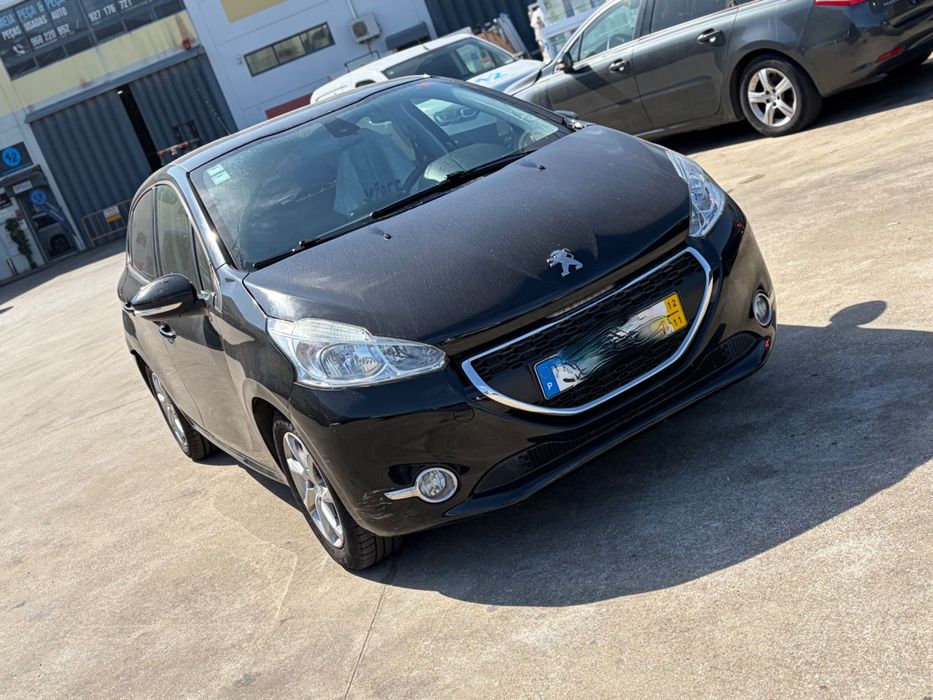 Peugeot 208 de 2011 para peças