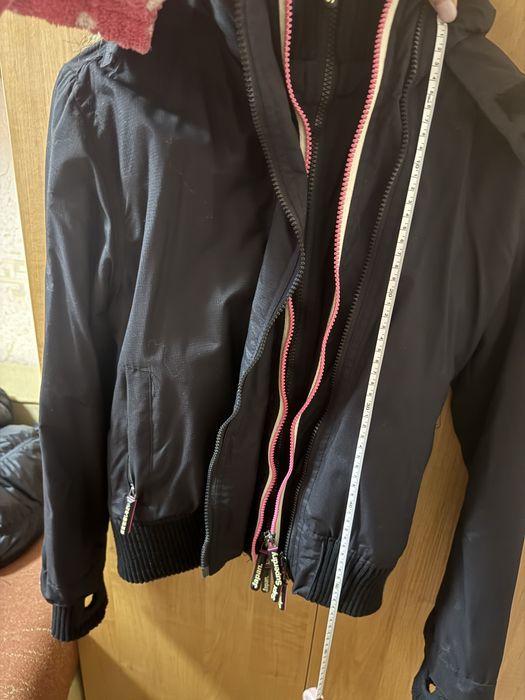 Superdry жіноча куртка вітровка