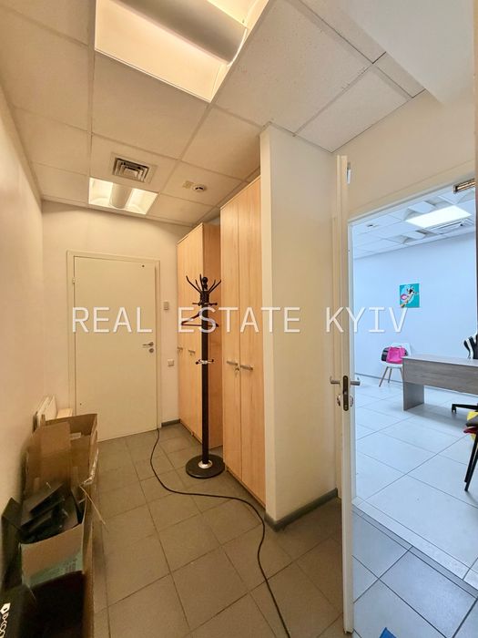 Без % Аренда фасадного помещения 355 кВ.м., ул Б. Гаврилишина (Ванди Василевской) 11 метро КПИ