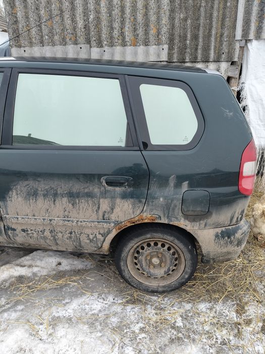 Міцубісі спейс стар