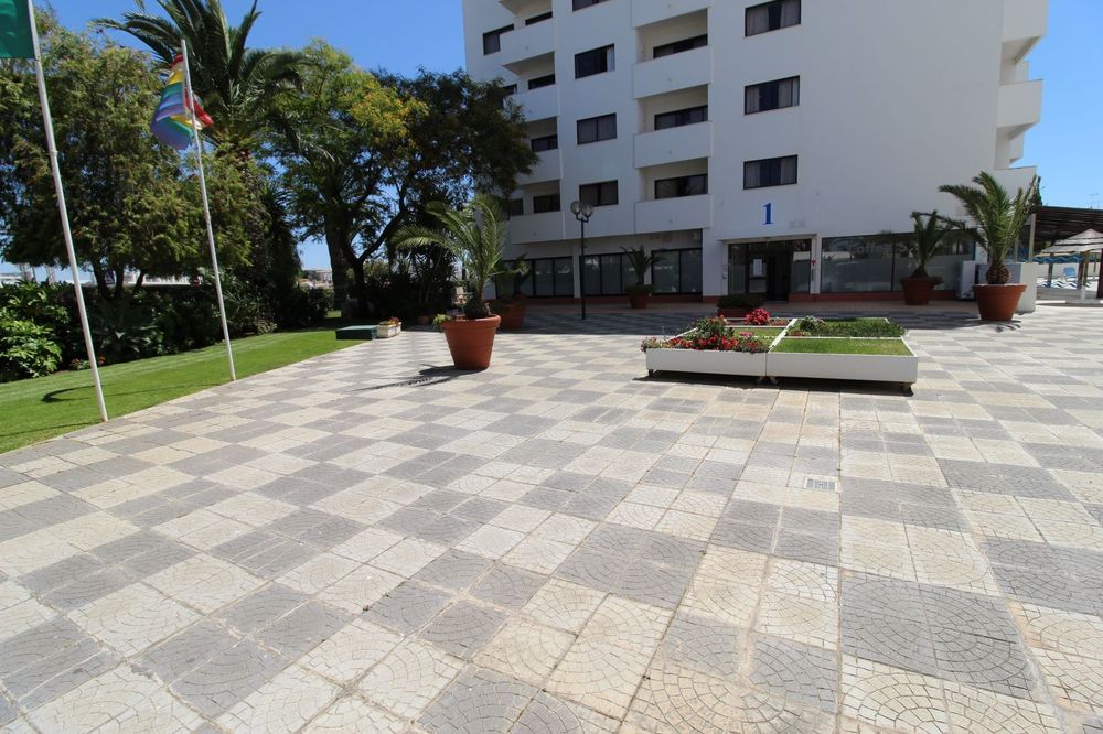 T1 Albufeira Centro | Vista Mar | Piscinas e Varanda