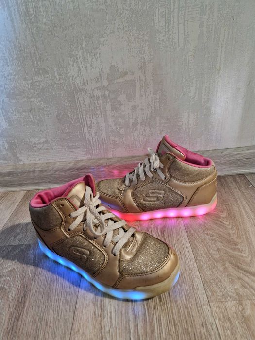 Снікерси Skechers