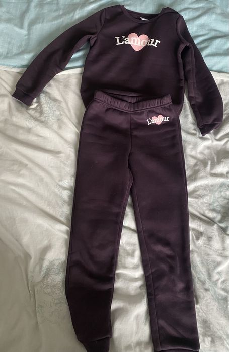 Ubrania dla dziewczynki na wiek 8-9 lat (134cm)