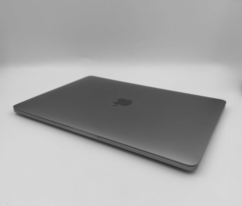 Laptop Apple MacBook Pro 13,3" 2022 M2 / 8 GB RAM / 512 GB SSD + GW 12 msc
