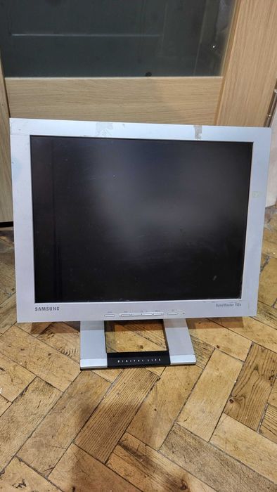 монитор Sumsung 152В б/у, без кабелей