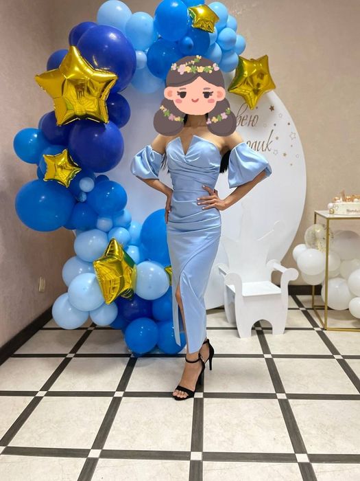 Продам сукню блакитного кольору