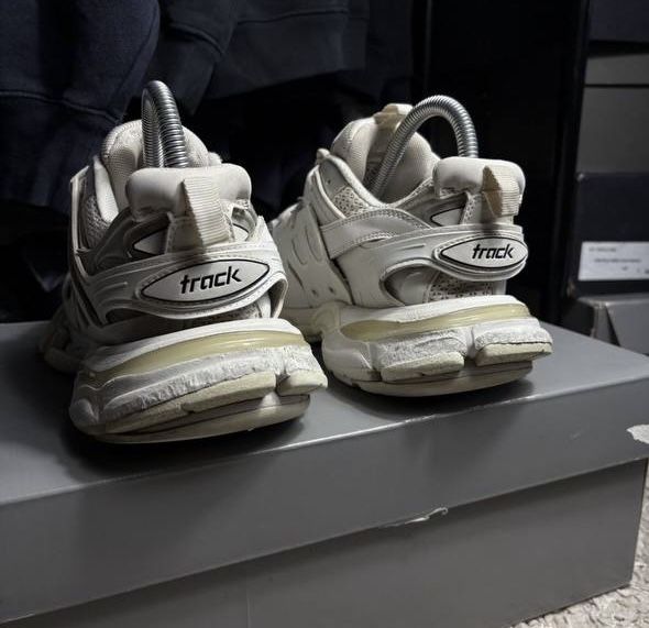 Balenciaga track 2