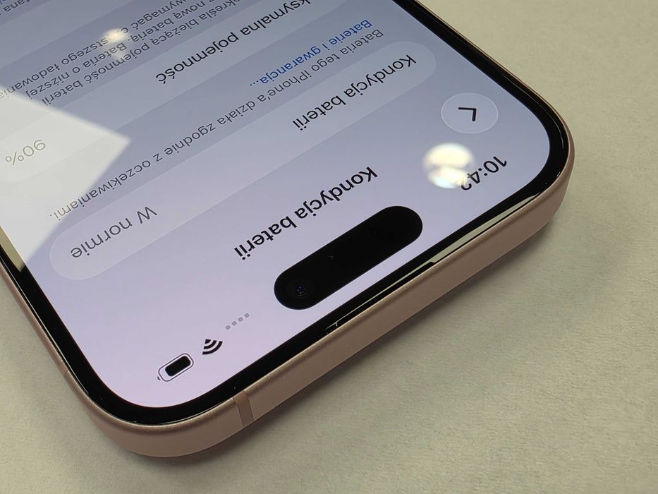 iPhone 15 128GB/ Pink/ Różowy/ BAT 90%/ Grade A-/ + ładowarka/ GW 12 MSC