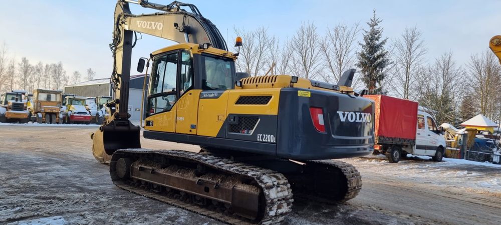 Аренда экскаватора 20-100 тонн