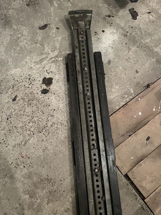 Сдвижна стойка бокова