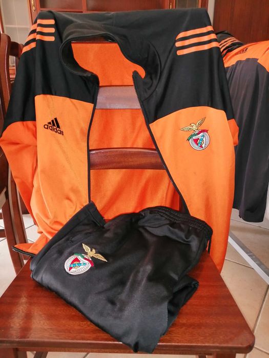 Conjunto Fato de treino+camiseta+blusão Adidas Benfica como NOVO