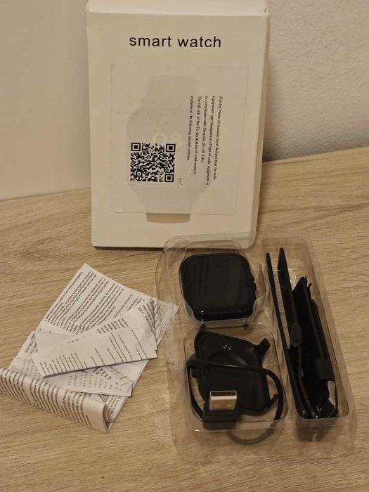 smartwatch com 2 braceletes